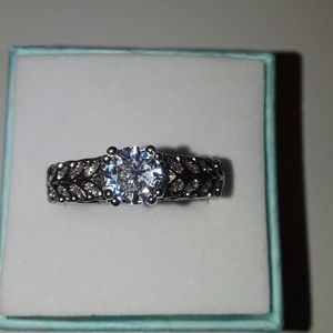 Sterling silver white sapphire ring size 7